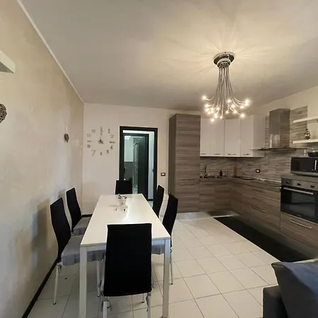 Appartement Citta&aeroporto Black And White