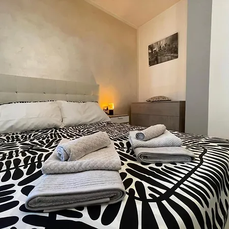 Appartement Citta&aeroporto Black And White Bergame